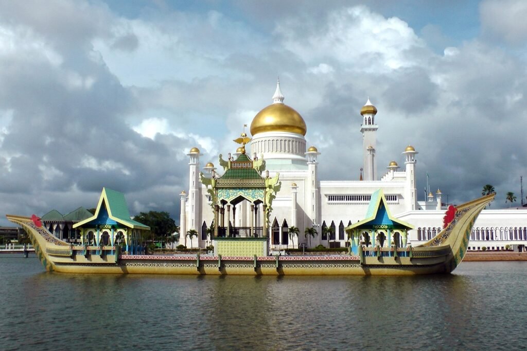 ship, junk, mosque, saifuddin, brunei, brunei, brunei, brunei, brunei, brunei
