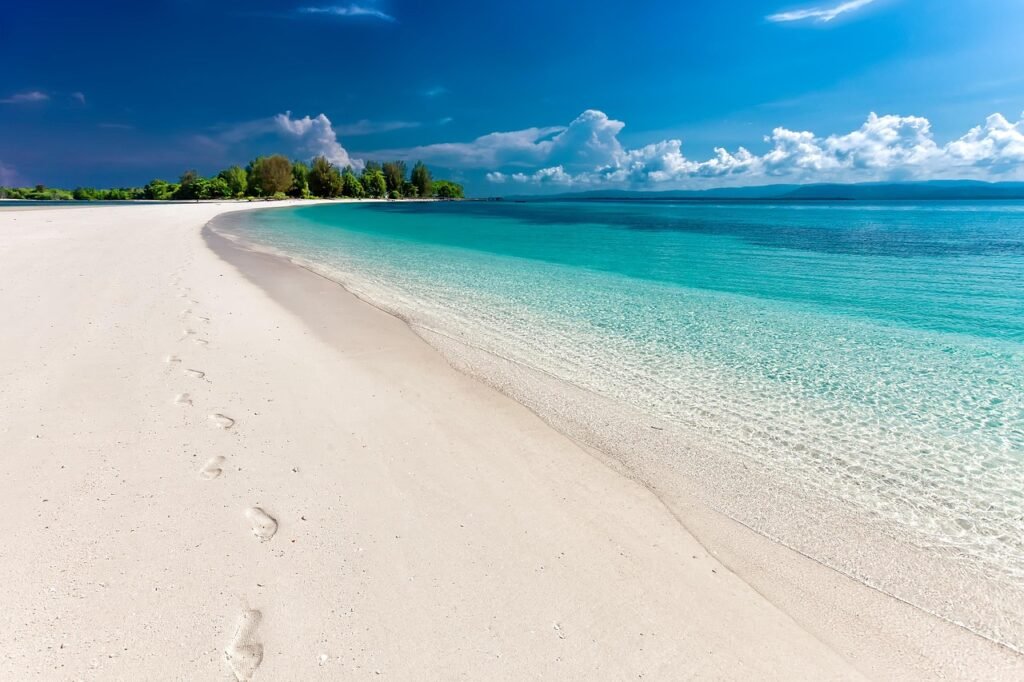 beach, nature, sea, footprints, sand, sandy beach, seashore, shore, coast, coastline, shoreline, tropical island, landscape, tropical, white sand beach, travel, indonesia